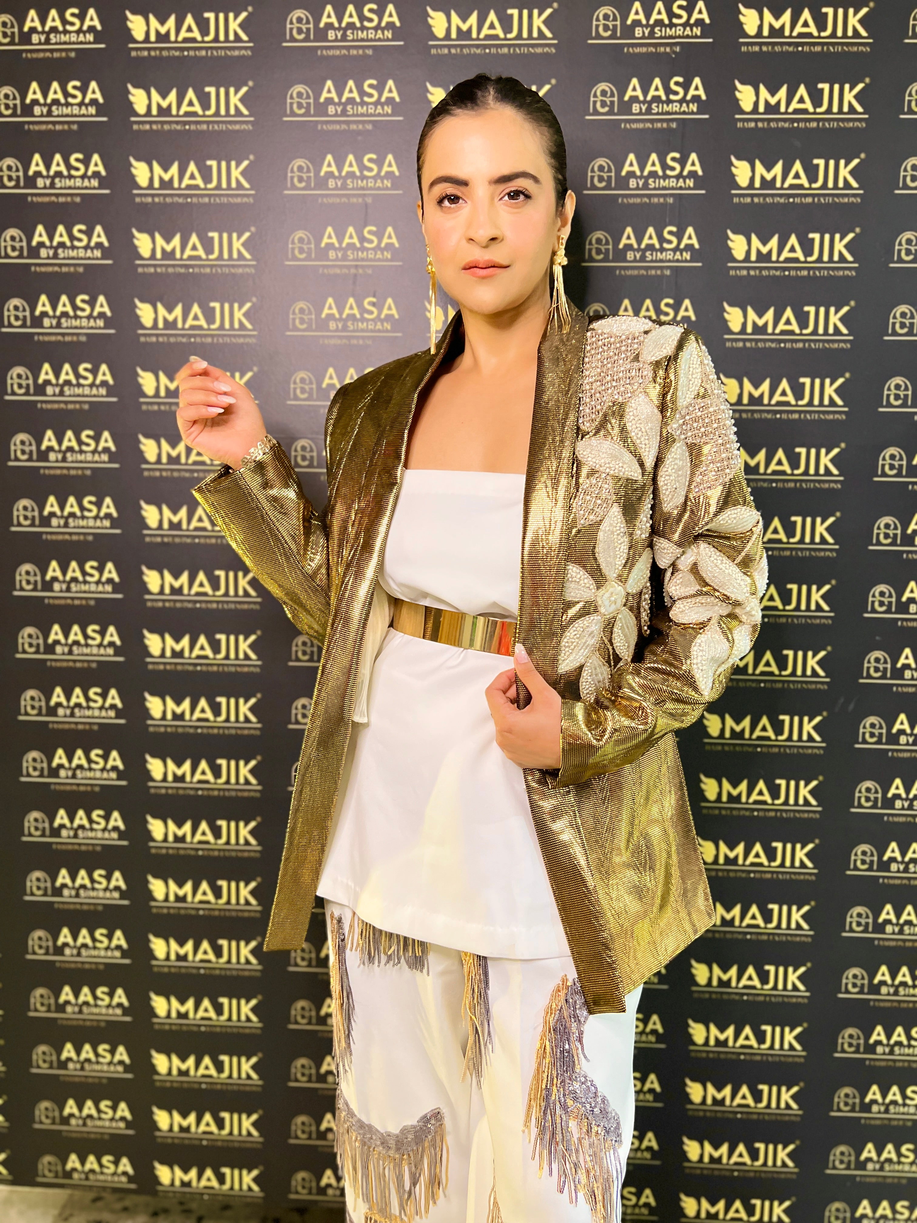 Renaissance white Gold glaze power blazer