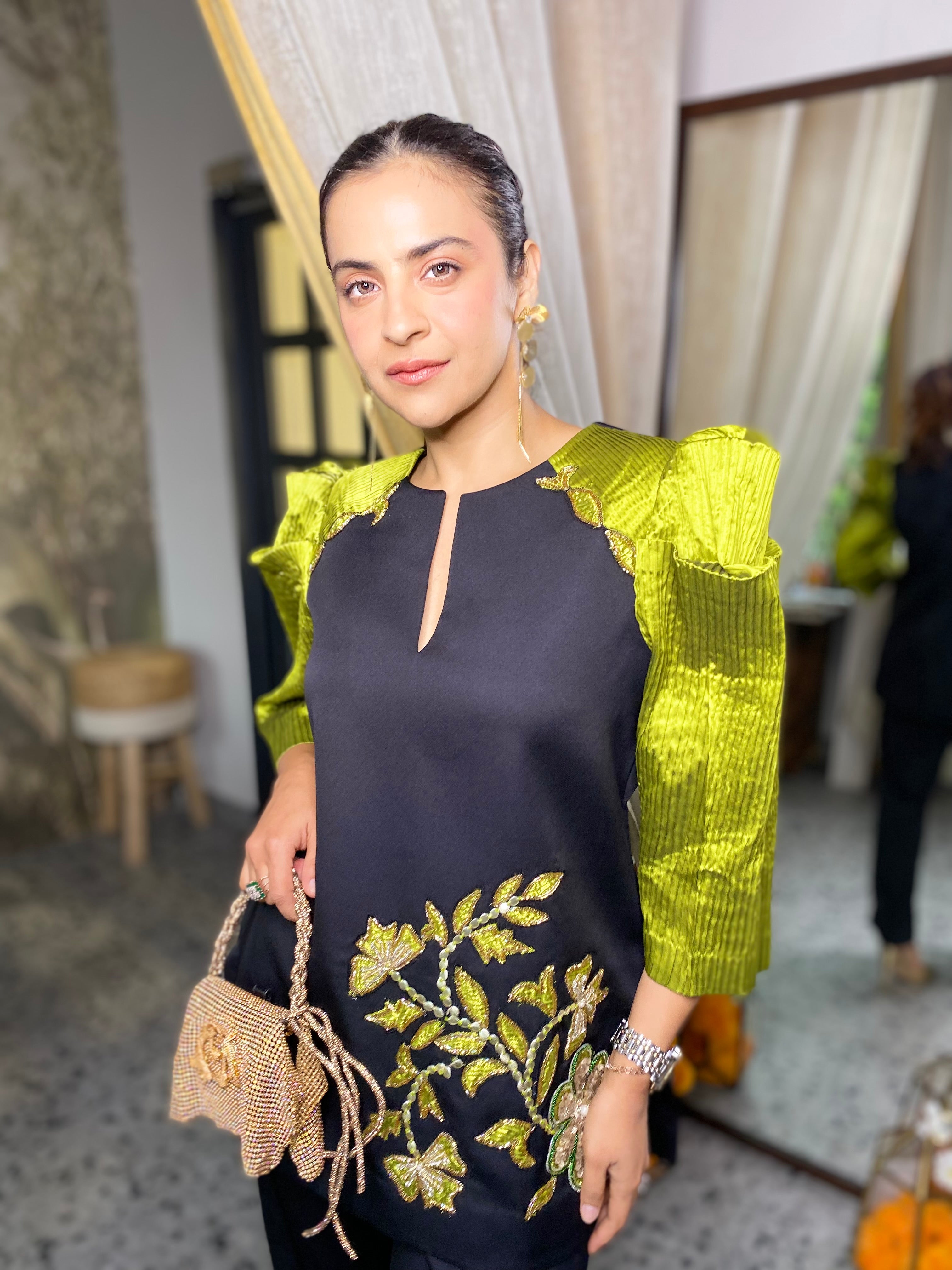 Green Zardosi embroidered Structured Sleeves Pants Set