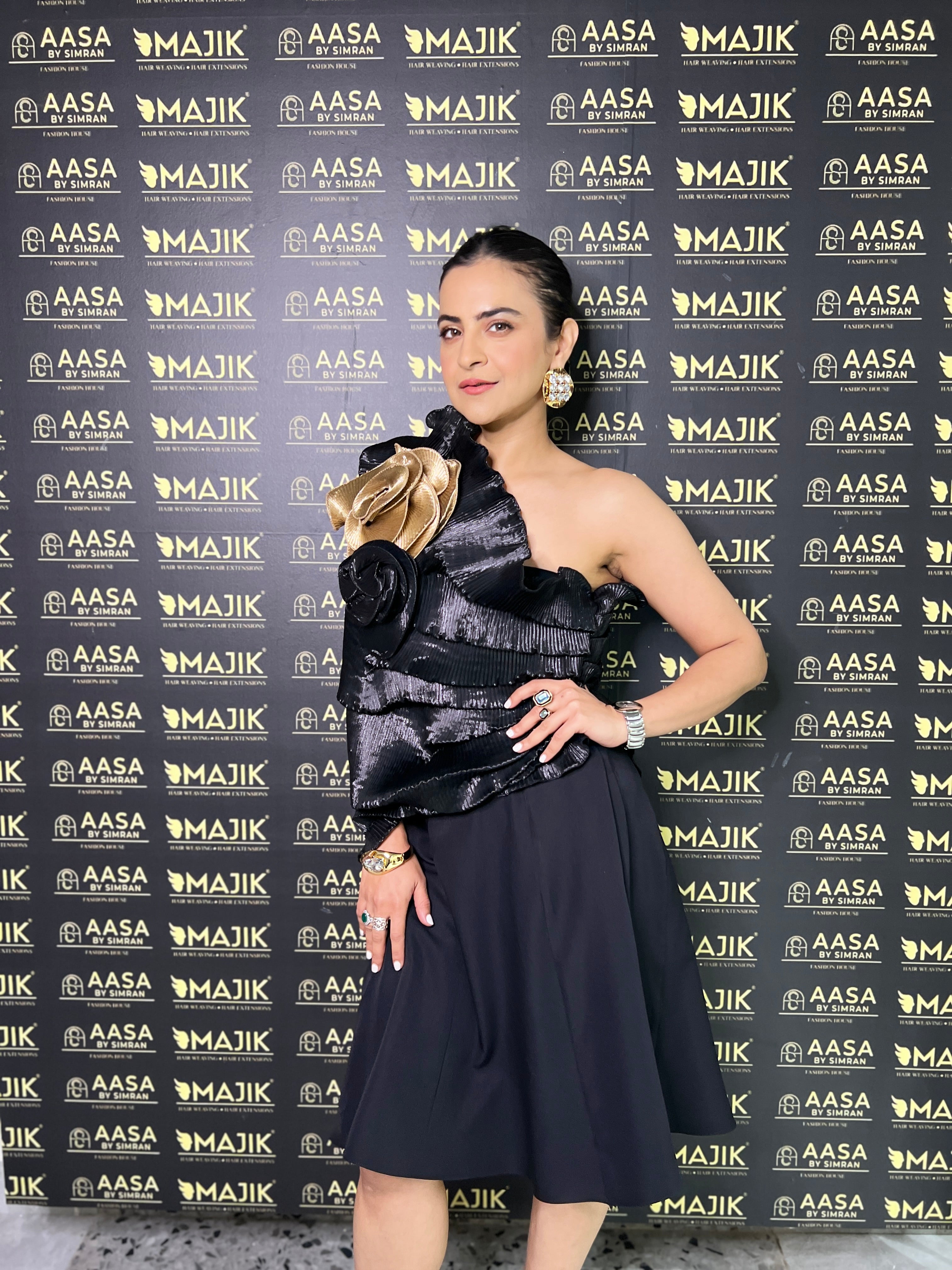 Black shimmer short Multidrape dress