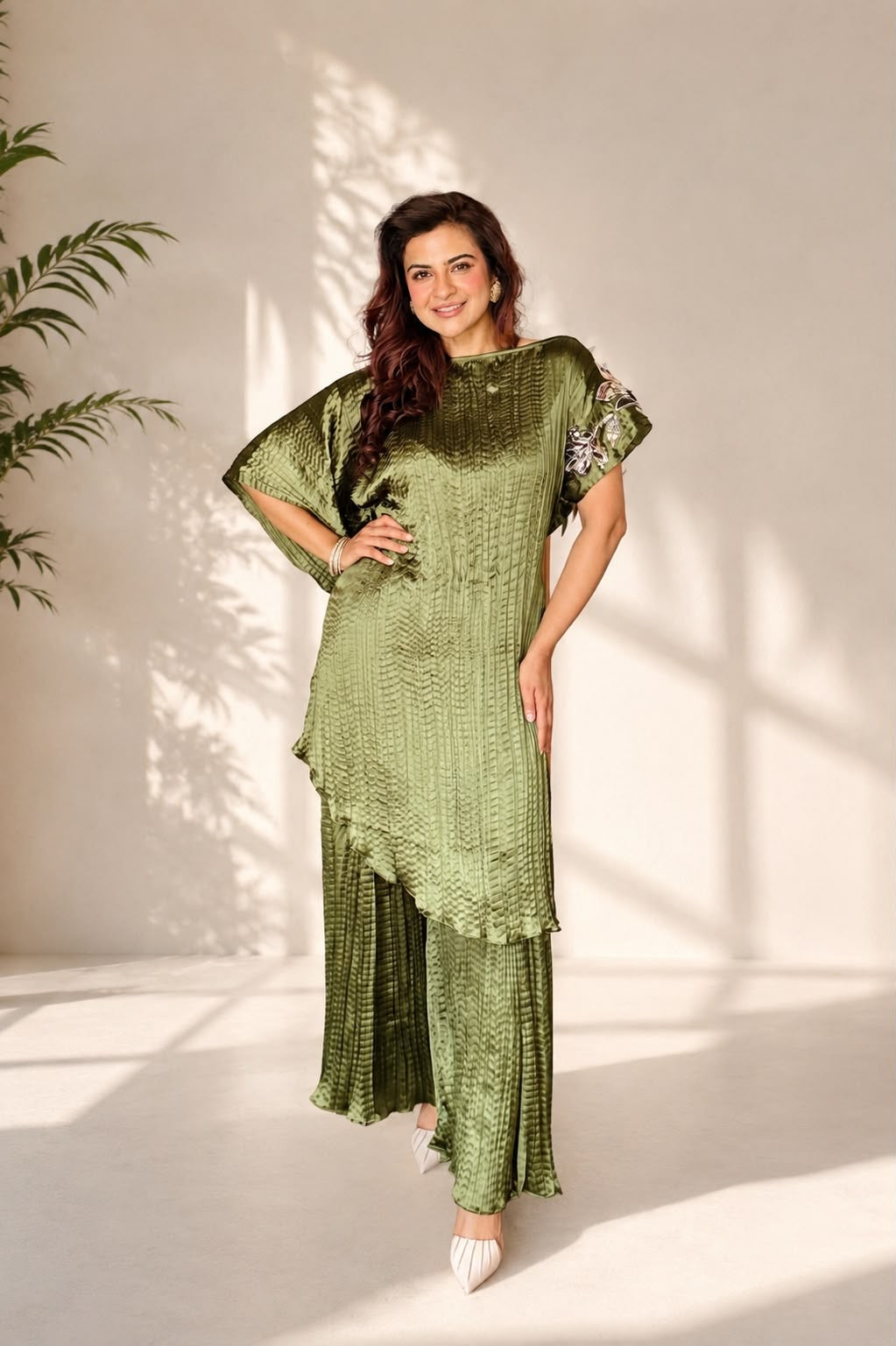 Olive Embroidered Pants set in Olive