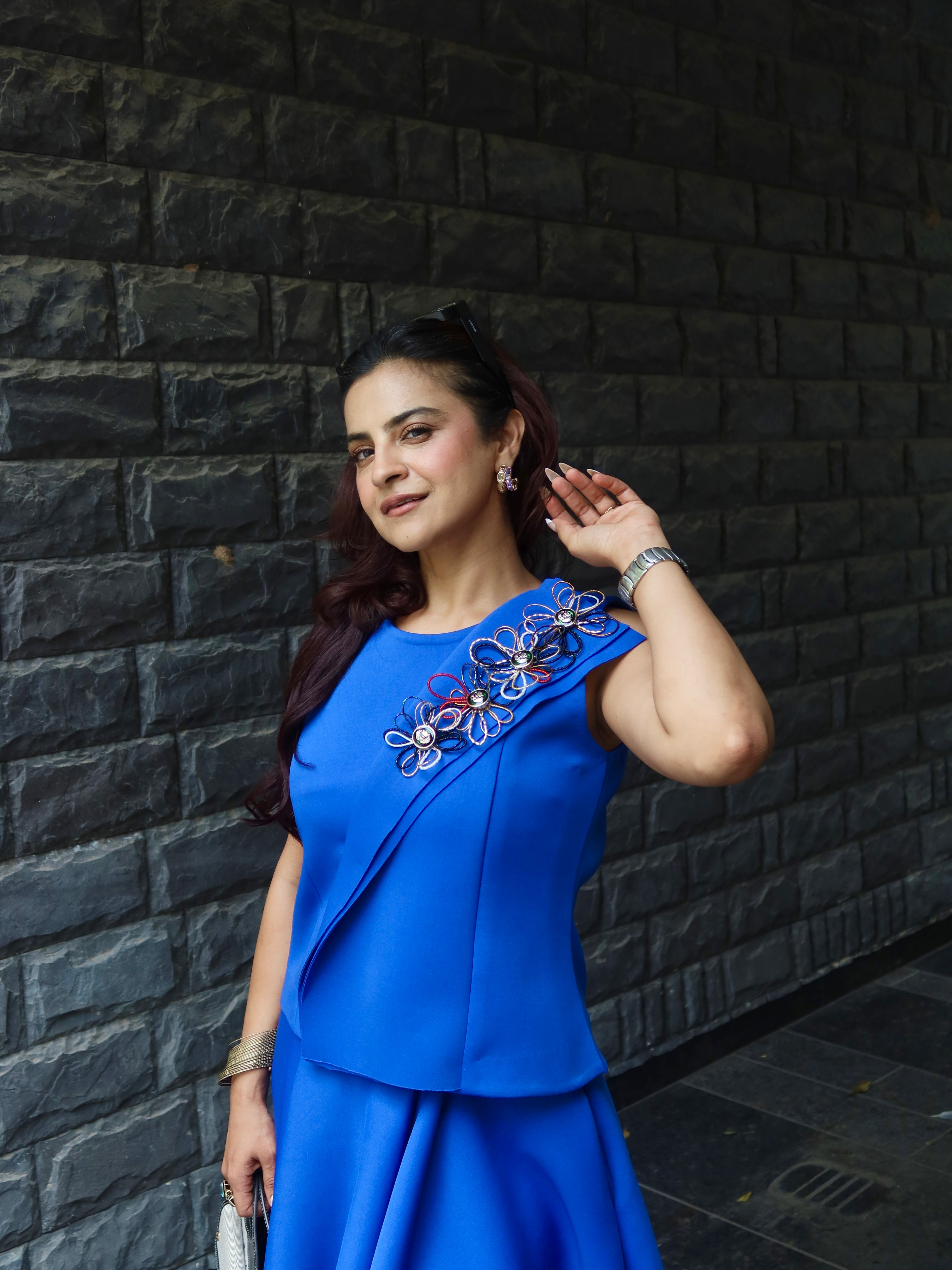 Embroidered Overlay Hi-Low Skrit set in Royal Blue