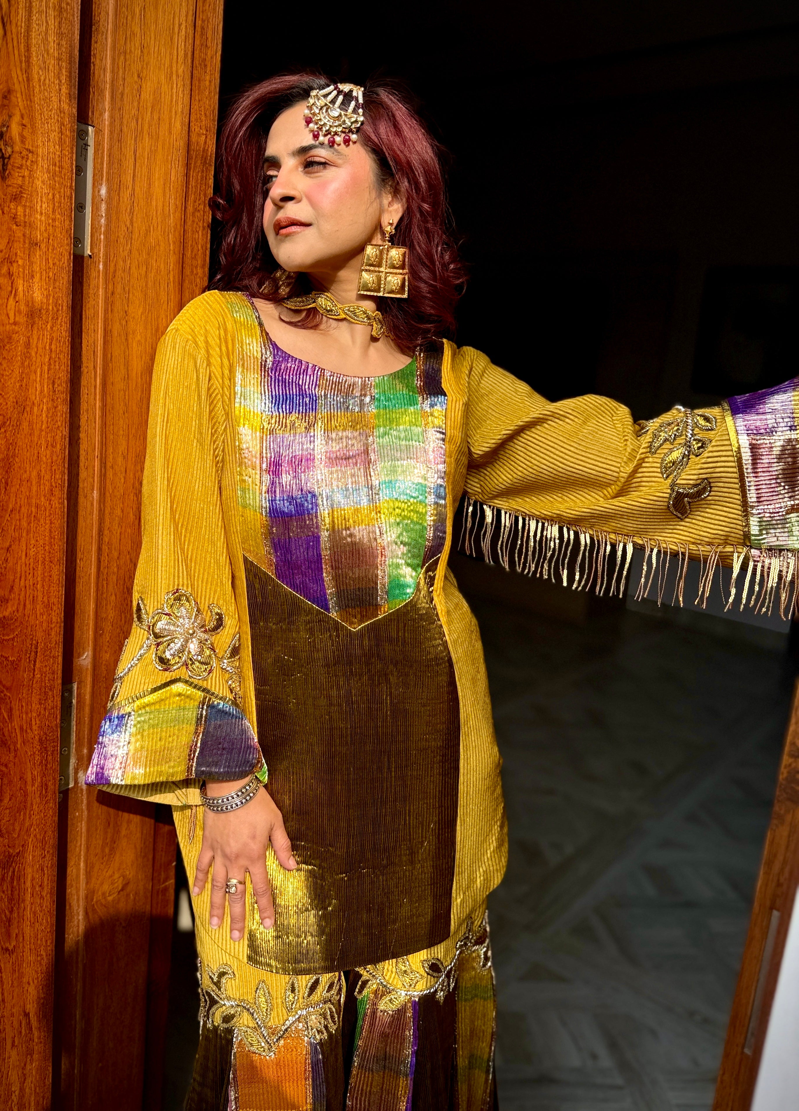 Zari Sona Garara set in yellow