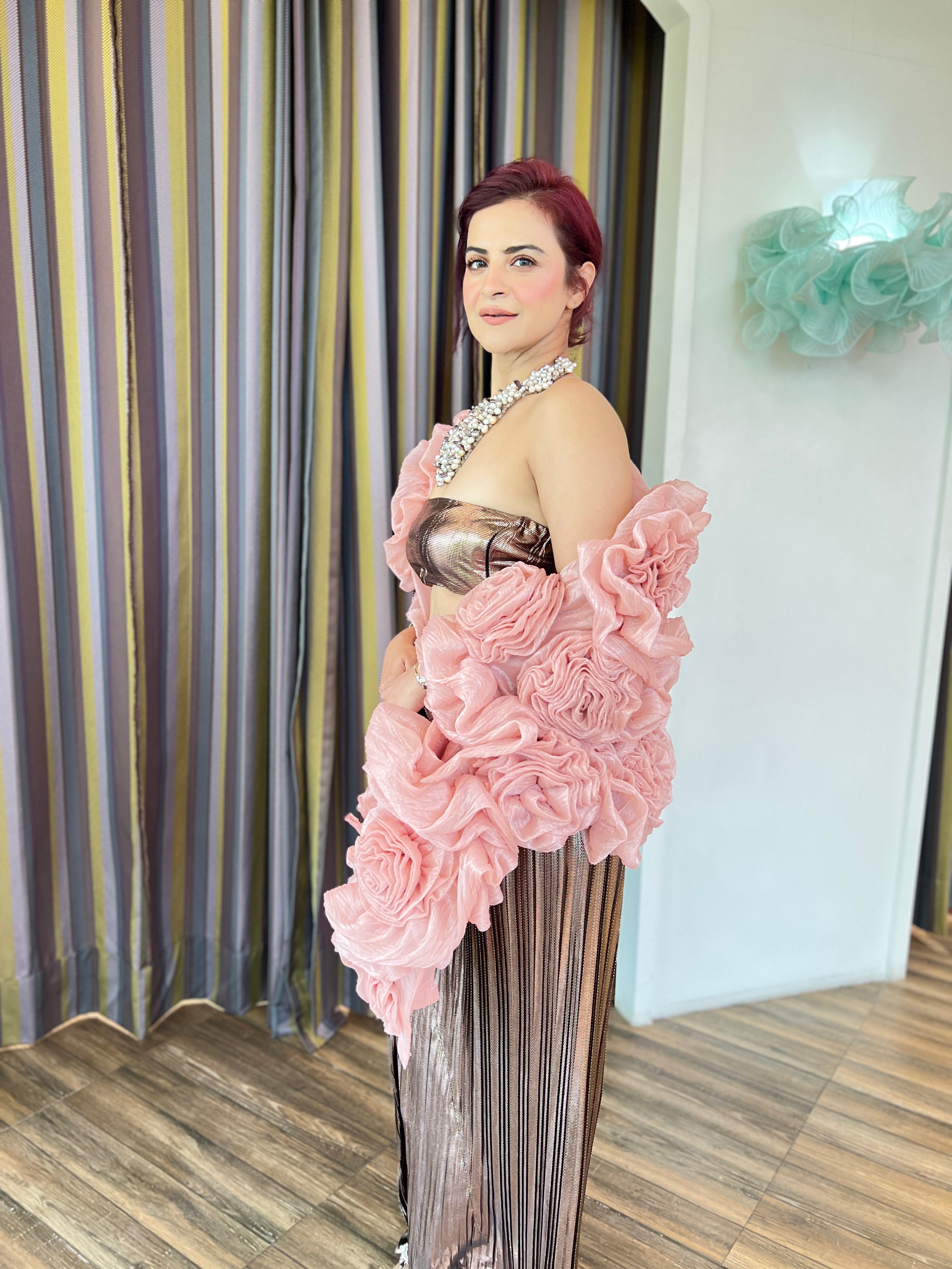 Rose 3D Flower cape Set in Pink and Rose Gold