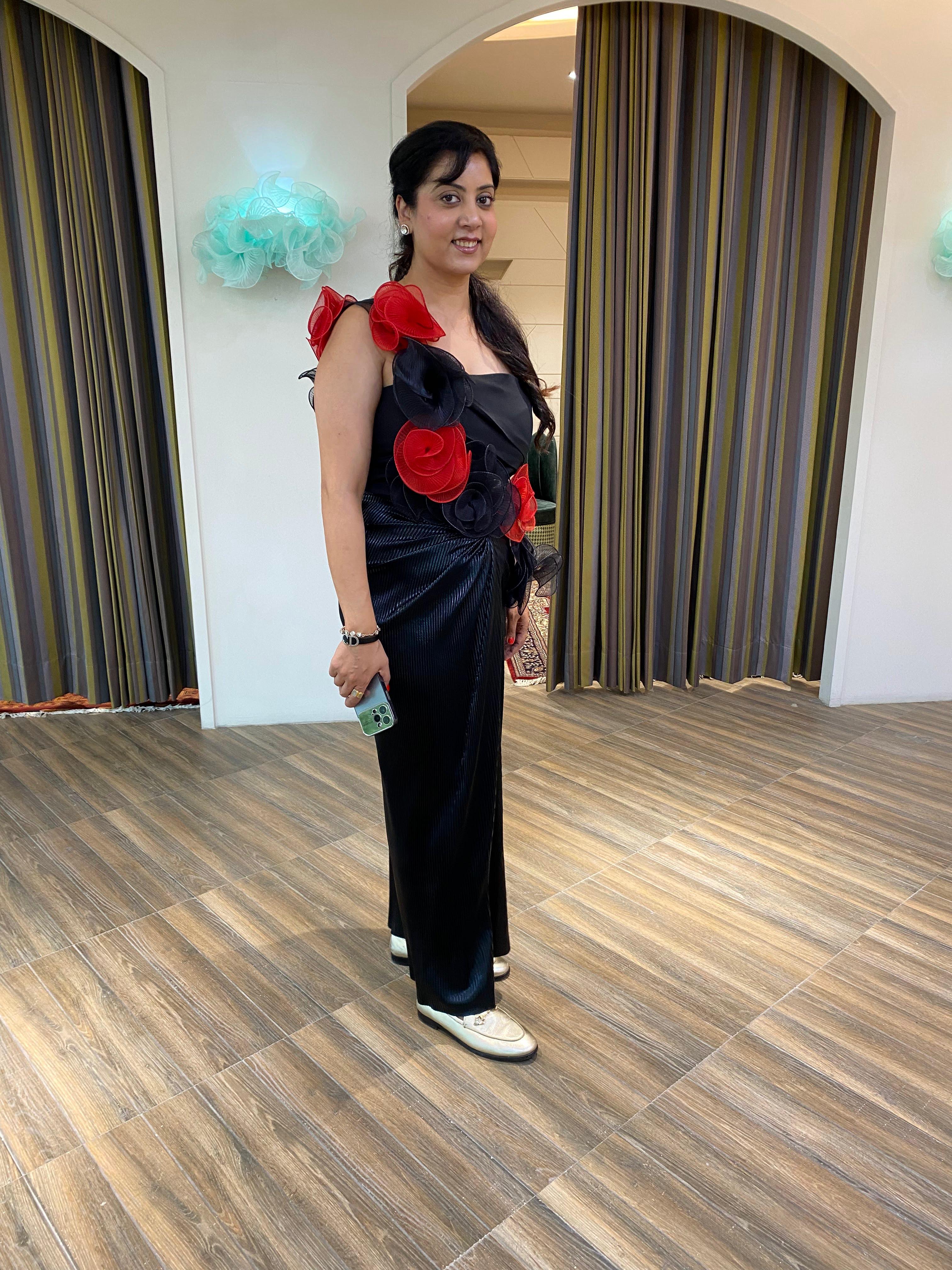 Black & red floral tube top