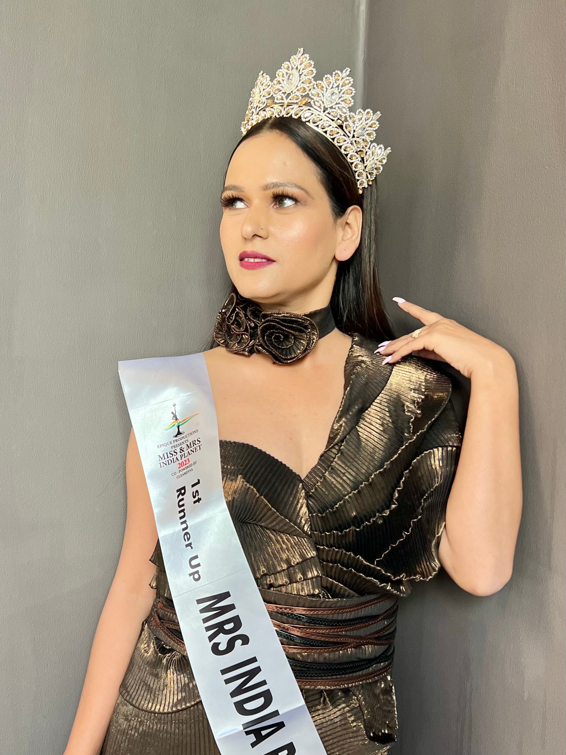 Cosmo floral choker in copper