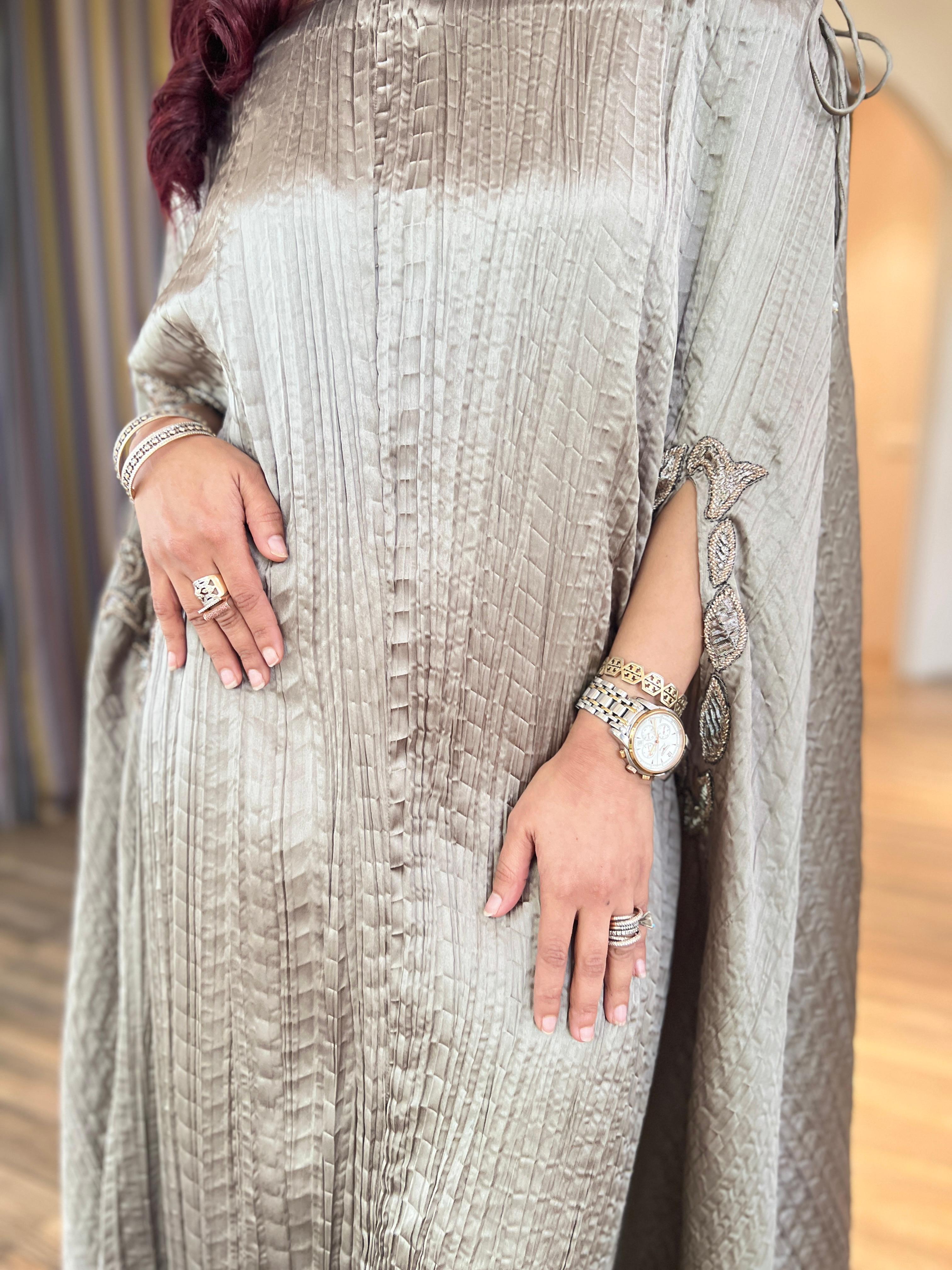 Grey embroidered collar Kaftan