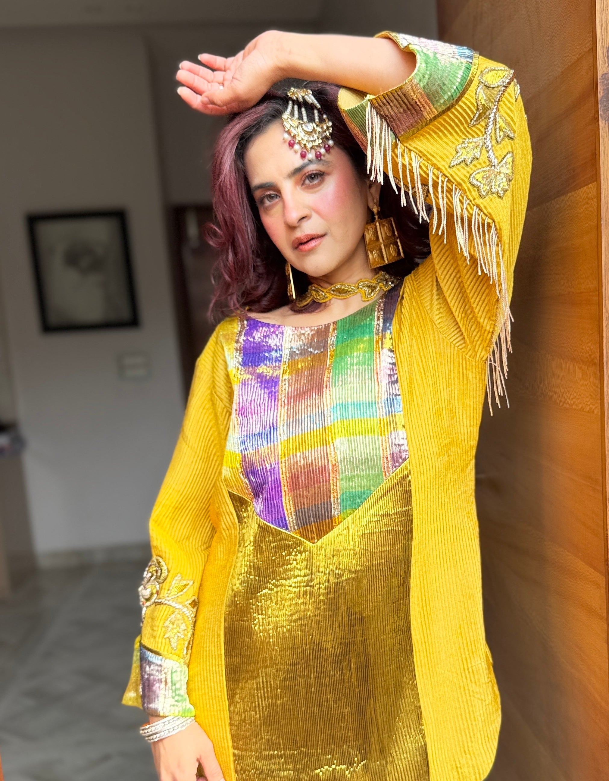 Zari Sona Garara set in yellow