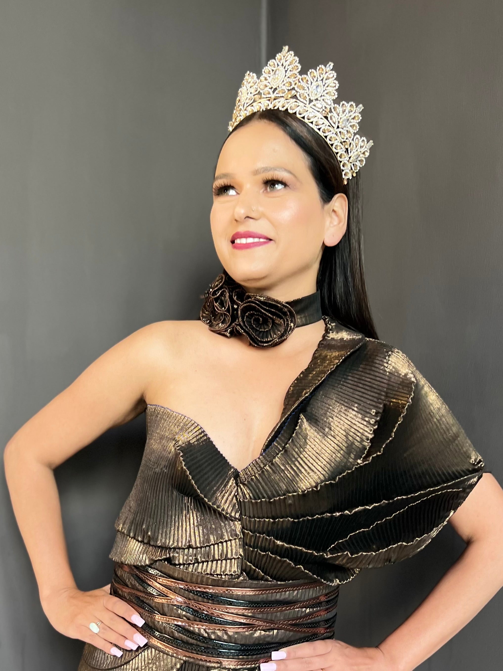 Cosmo floral choker in copper