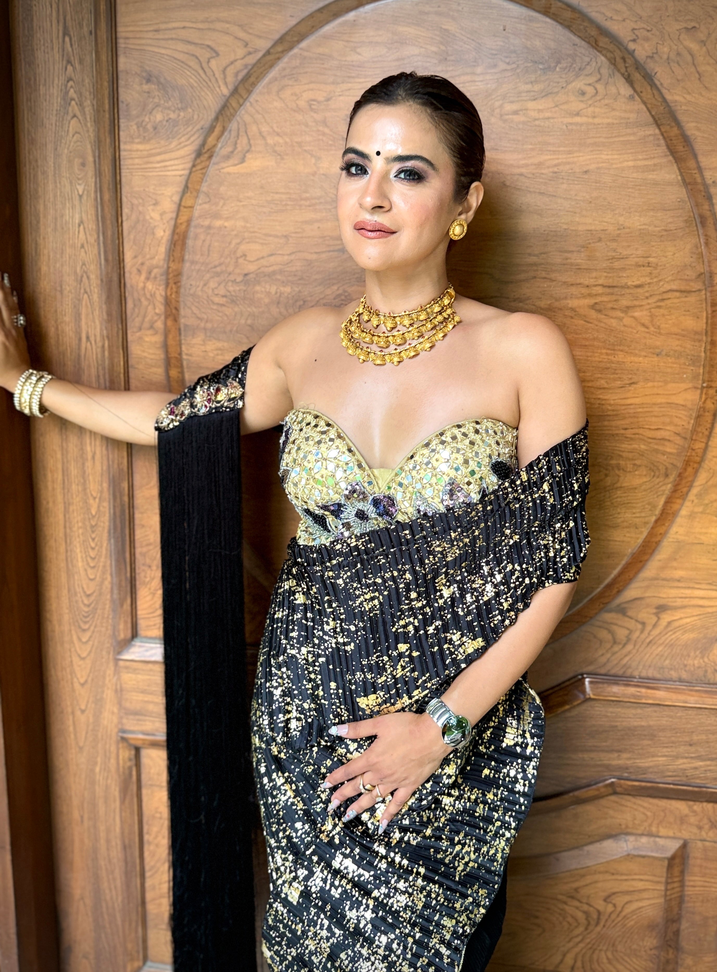 Roohani Drape Saree with corset Blouse