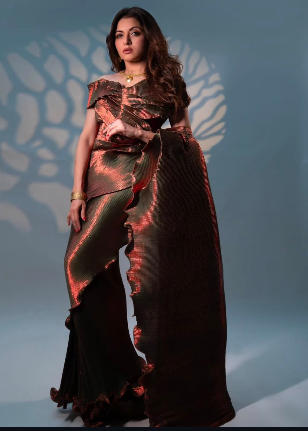 Green rosewood pre draped shimmer silk saree