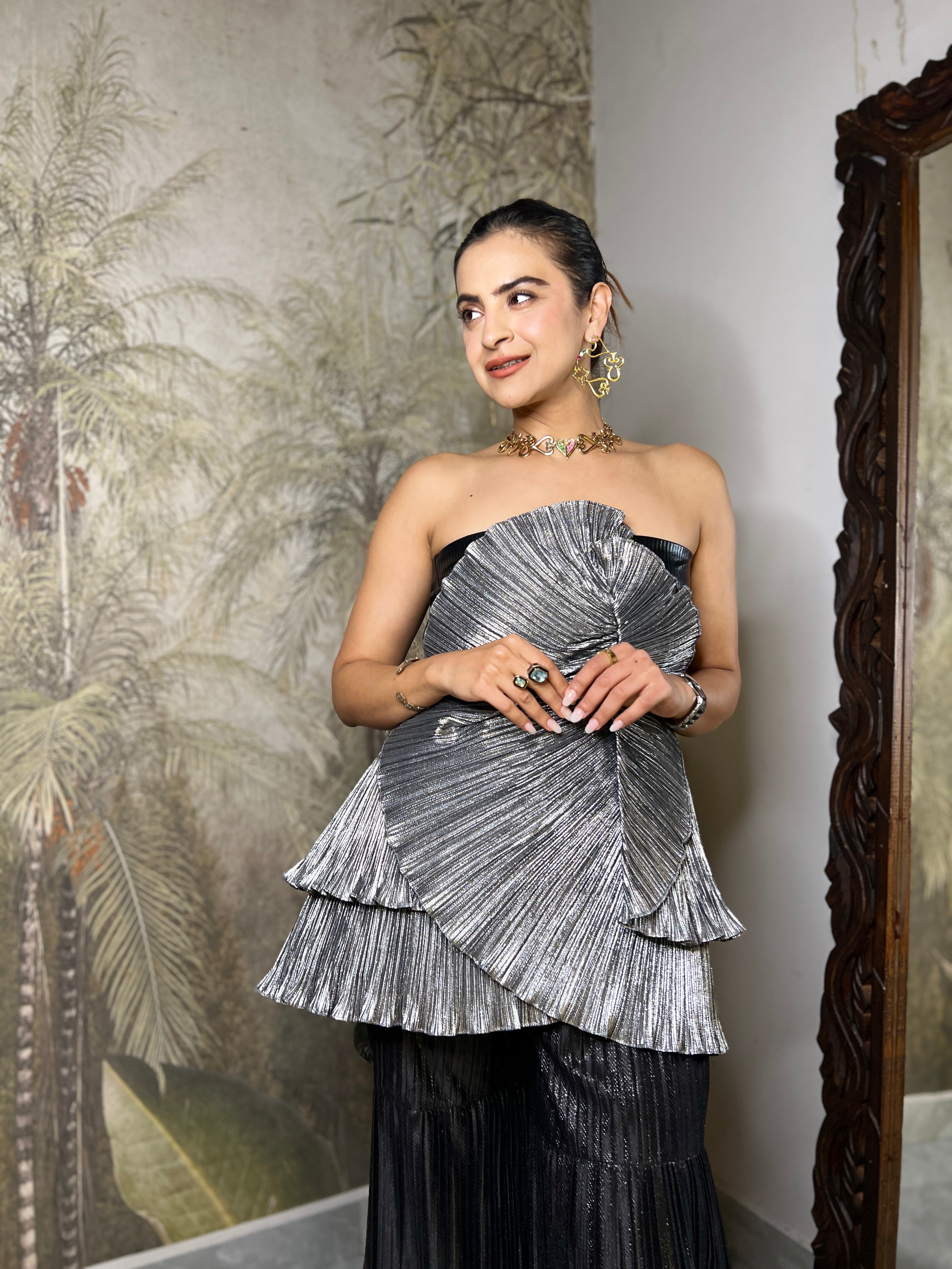 Black galore swirl top