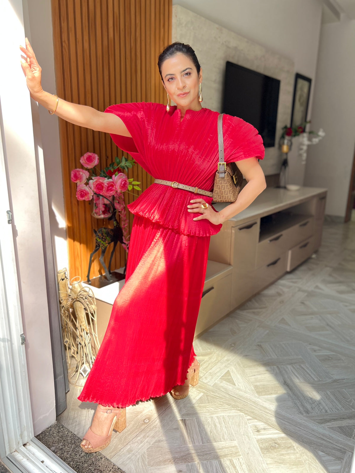 Silk Moon Lift Long Skirt Set in Red