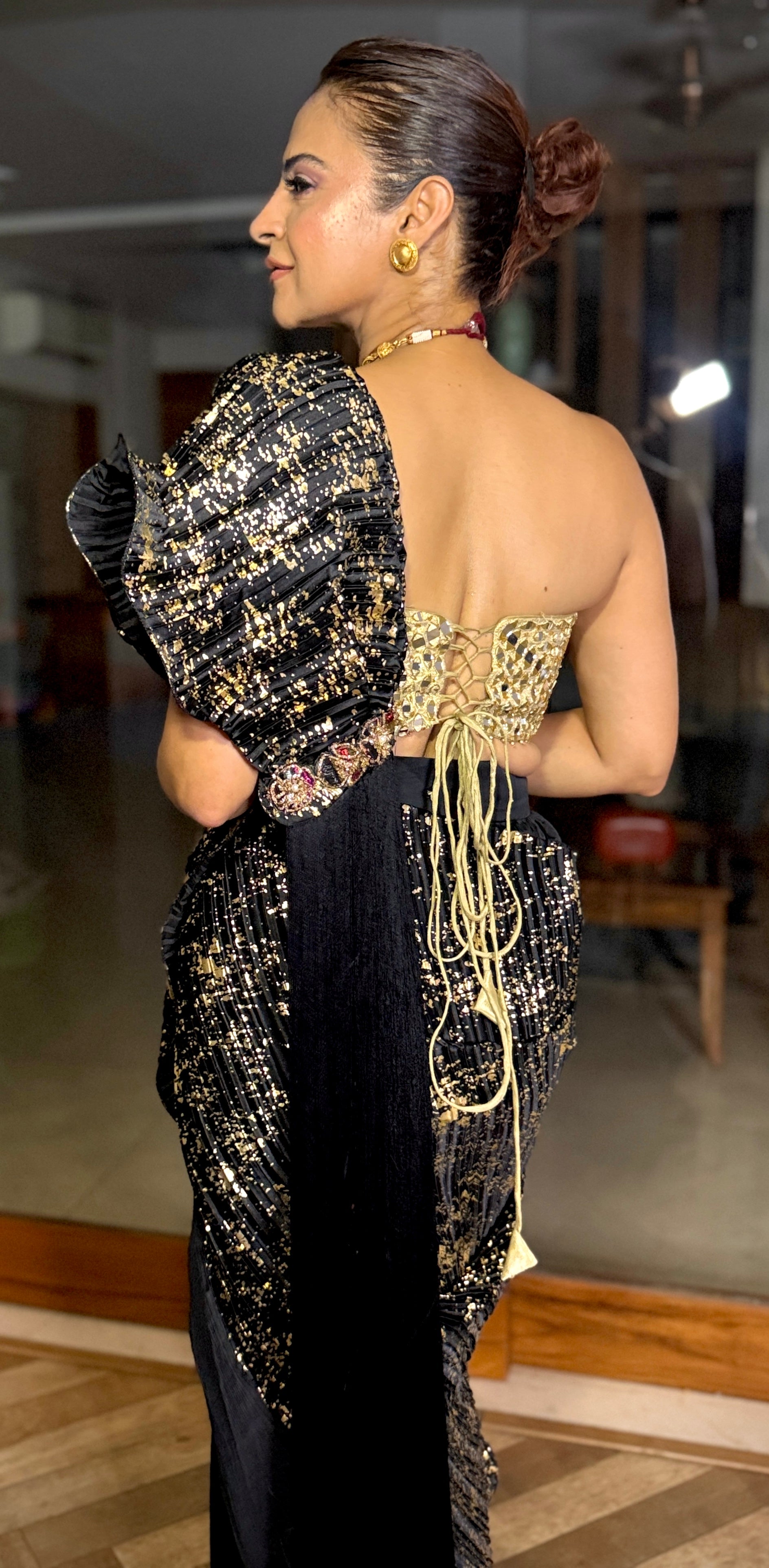 Roohani Drape Saree with corset Blouse
