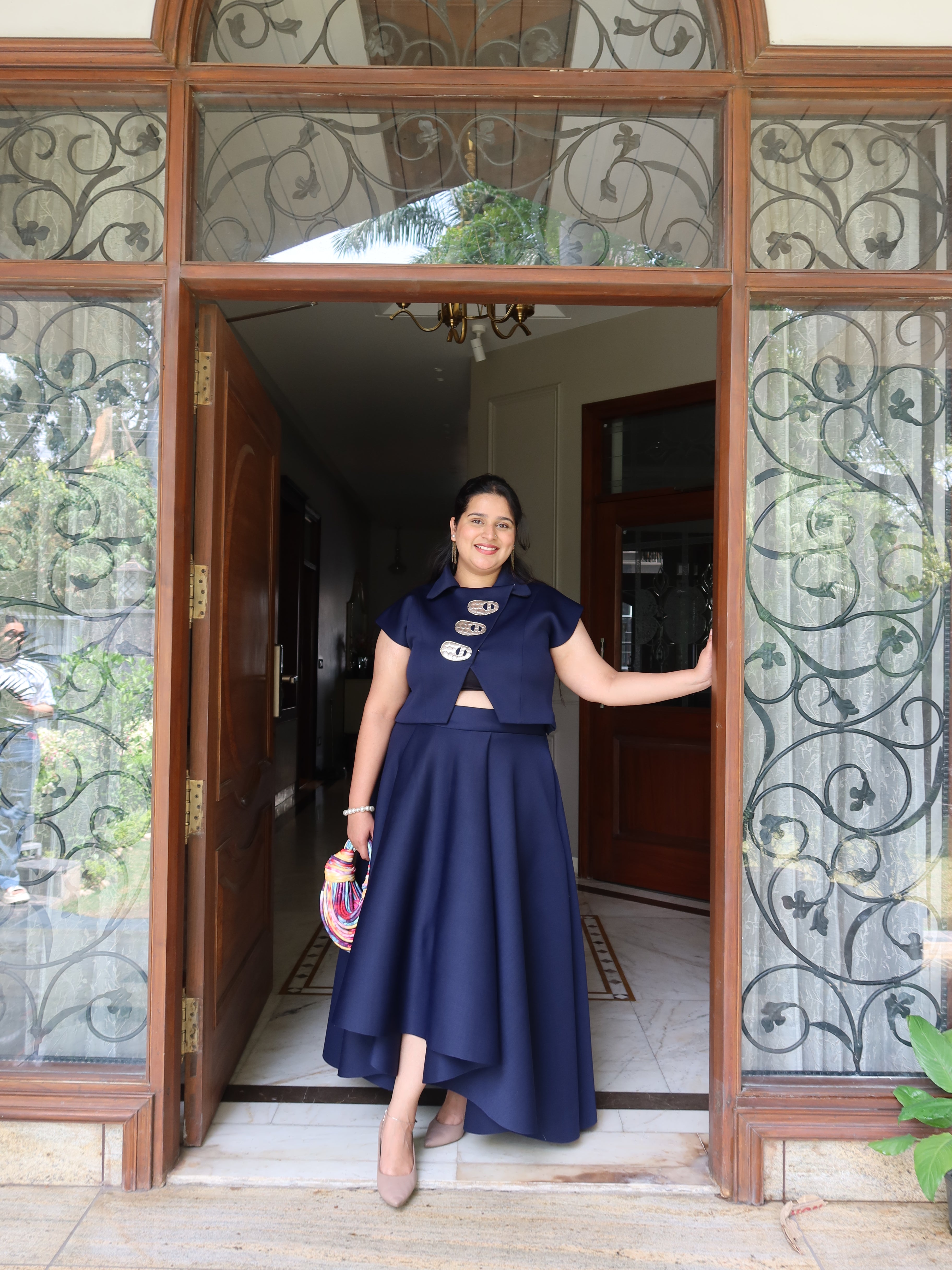 Crest Hi-Low Skirt Set in Navy Blue