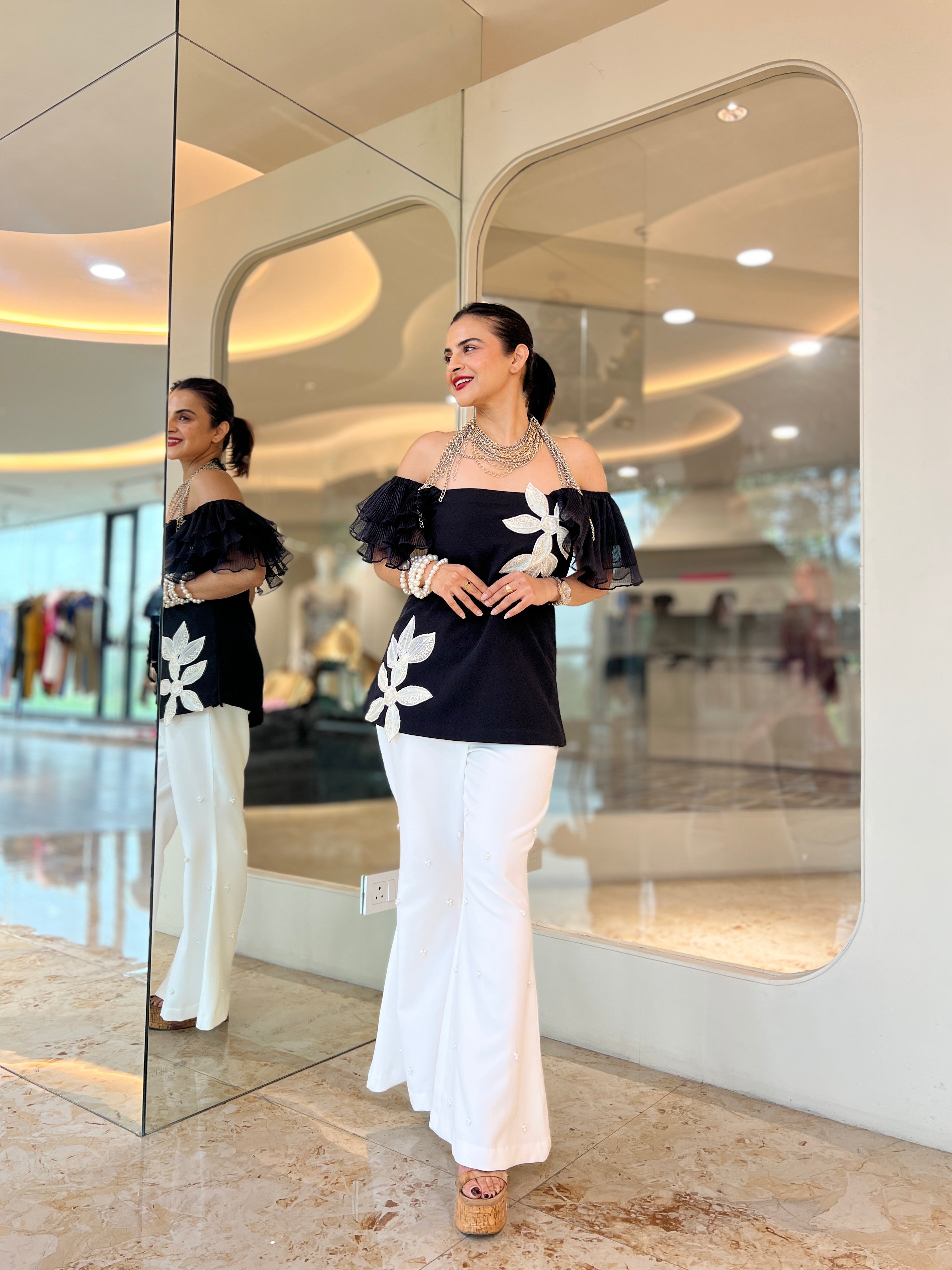 Black & white pearl pants set