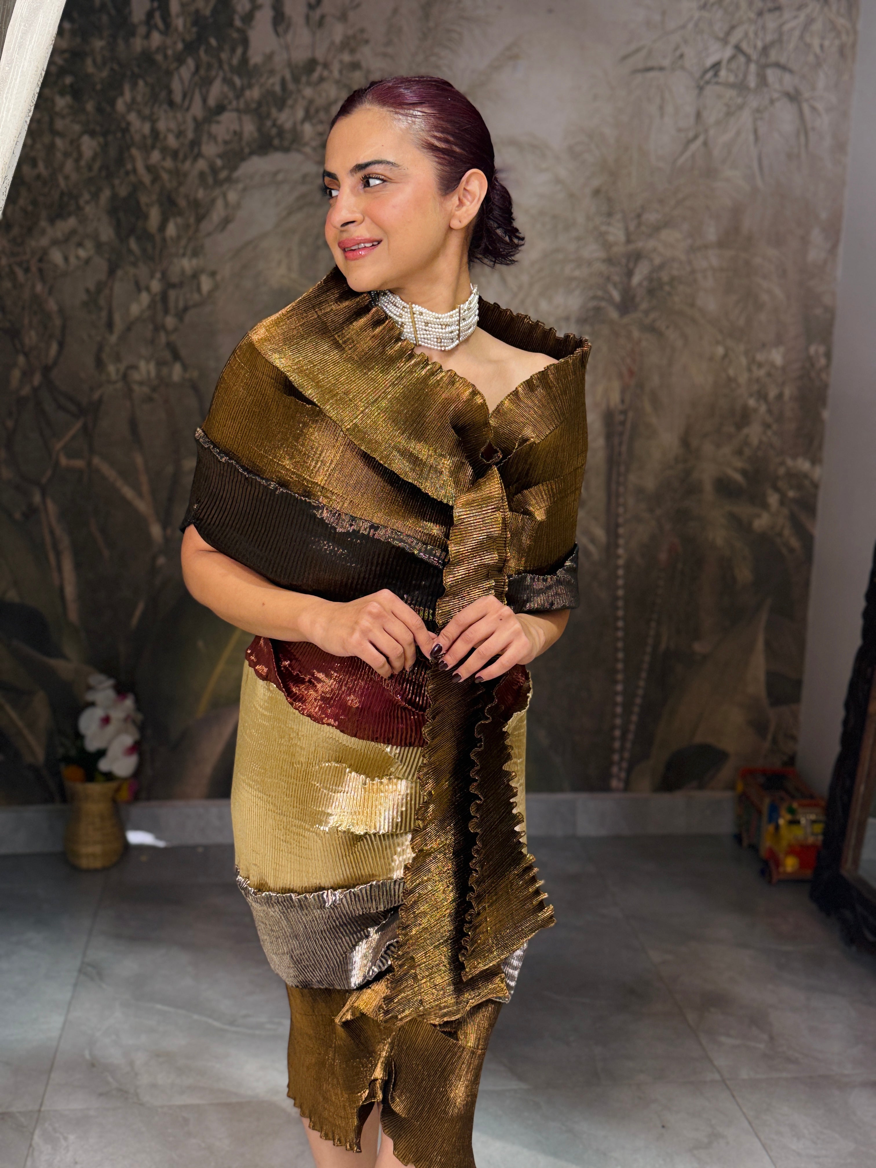 Sand Dunes Swirl Wrap in Multicolor