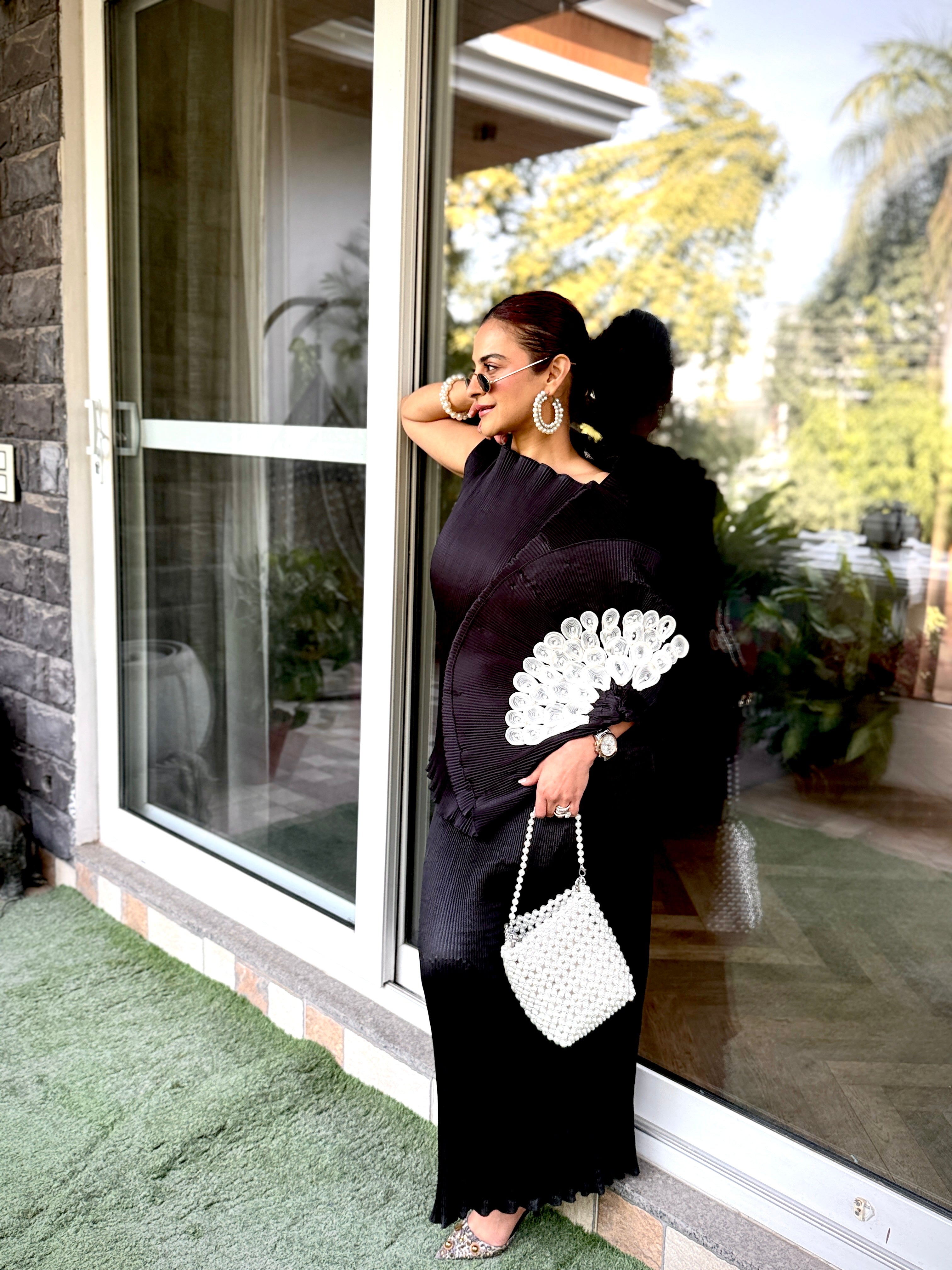 Midnight Lunar Bloom Set in Black