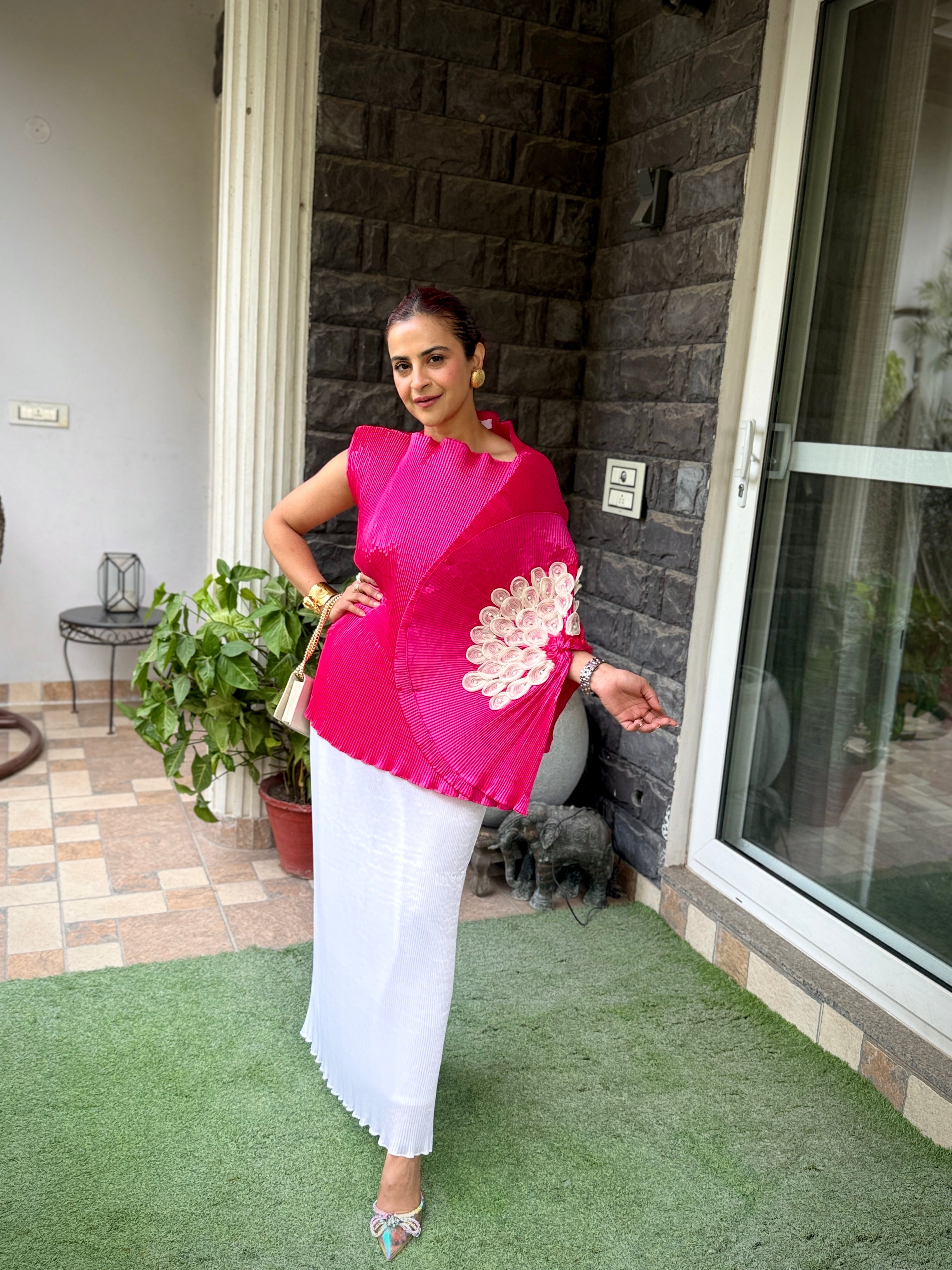 Fushia Flair Lunar Bloom Set in Pink and White