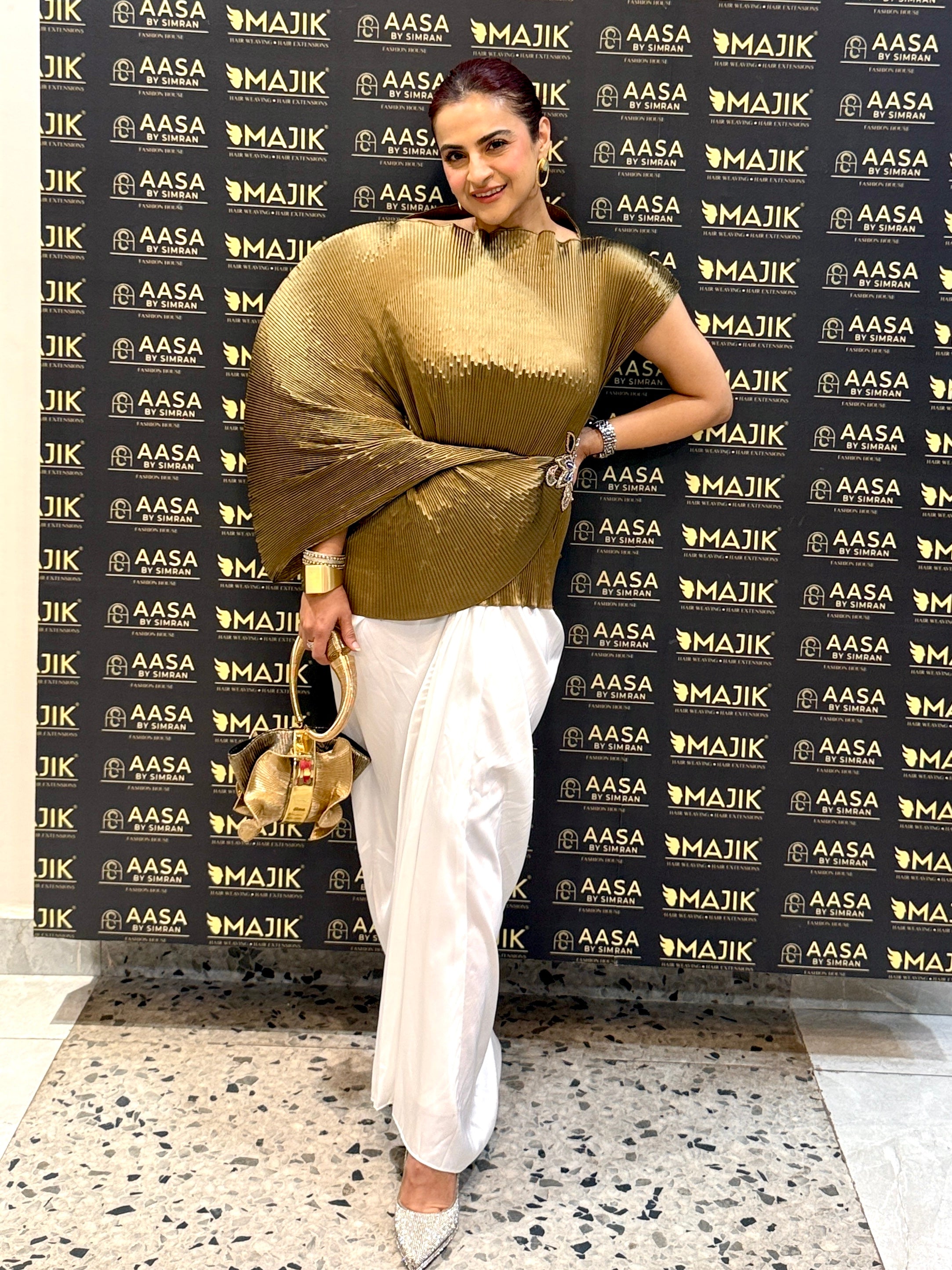 Olive Dusk Buckle Lunar Bloom Set in Olive and White