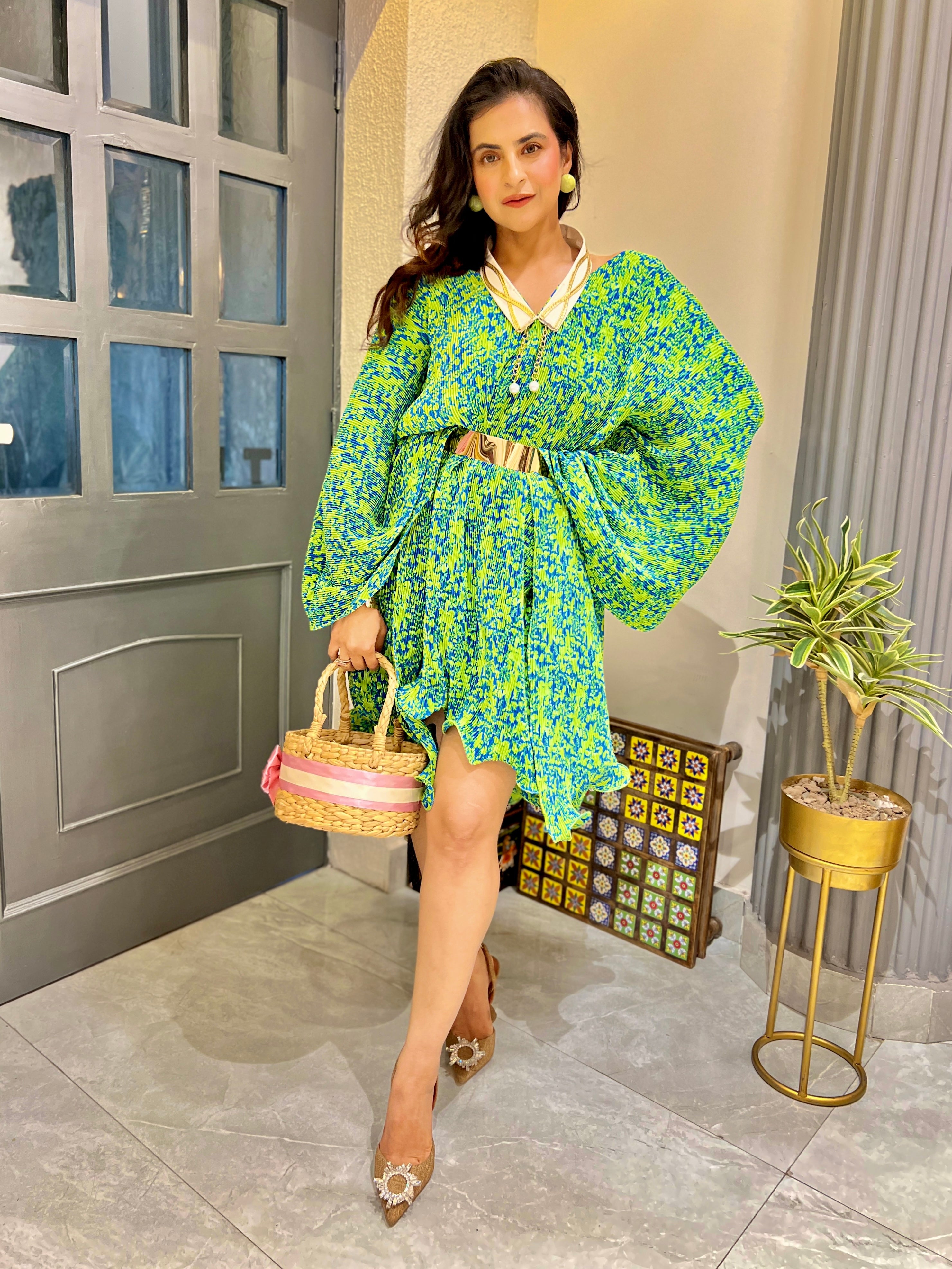 Chartreuse moon illusion collared kaftan