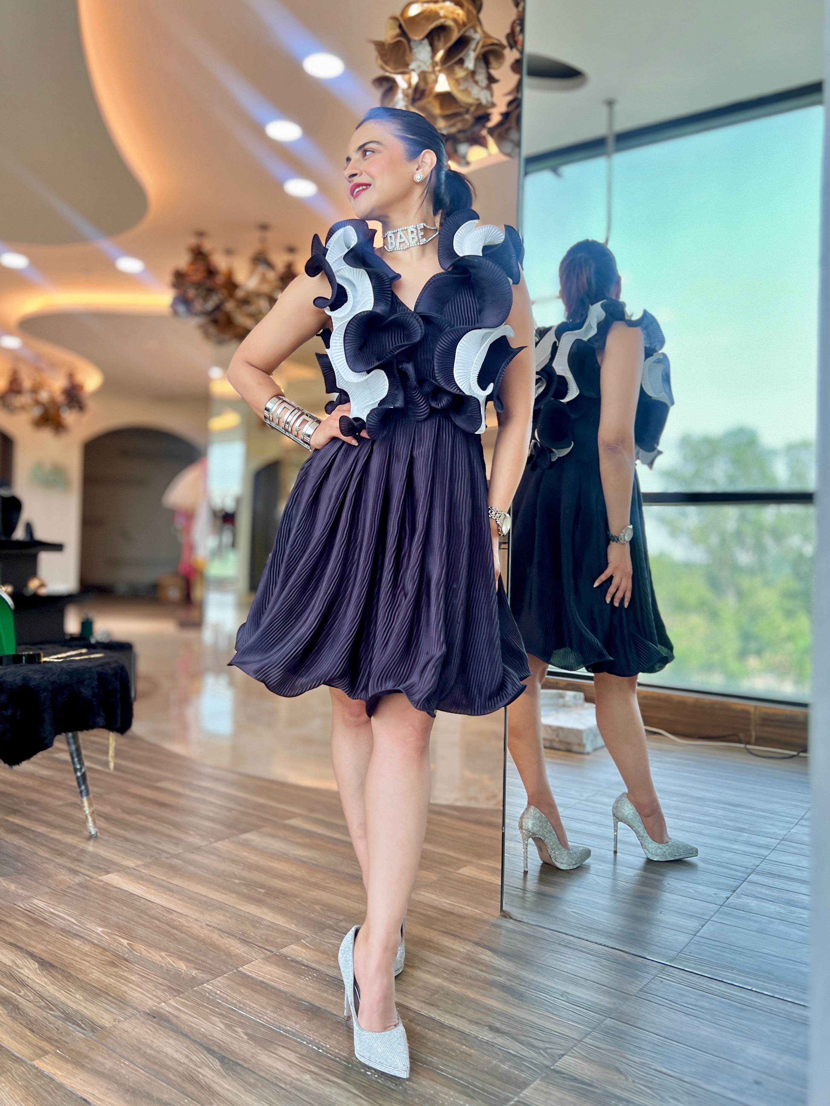 Ruffle dream dress in black ethereal