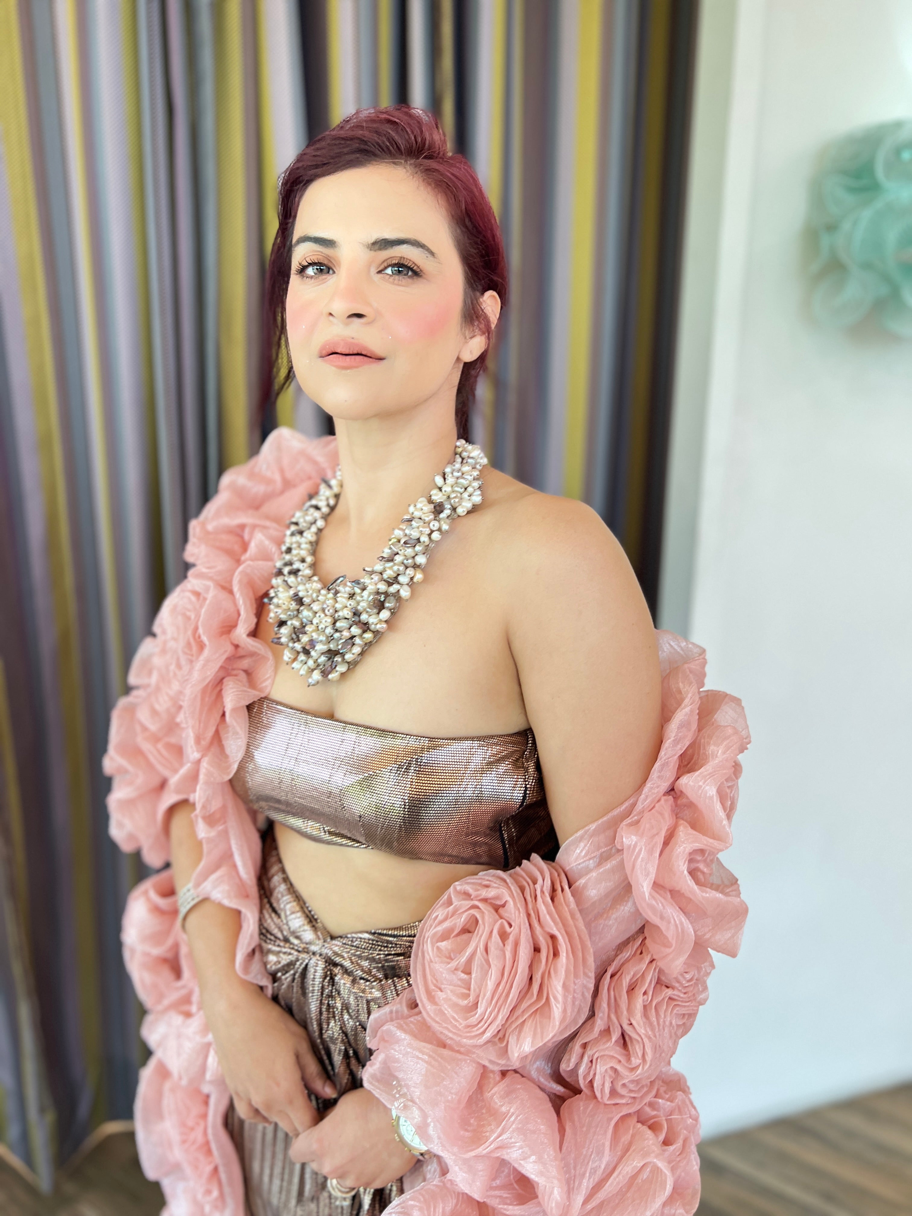 Rose 3D Flower cape Set in Pink and Rose Gold