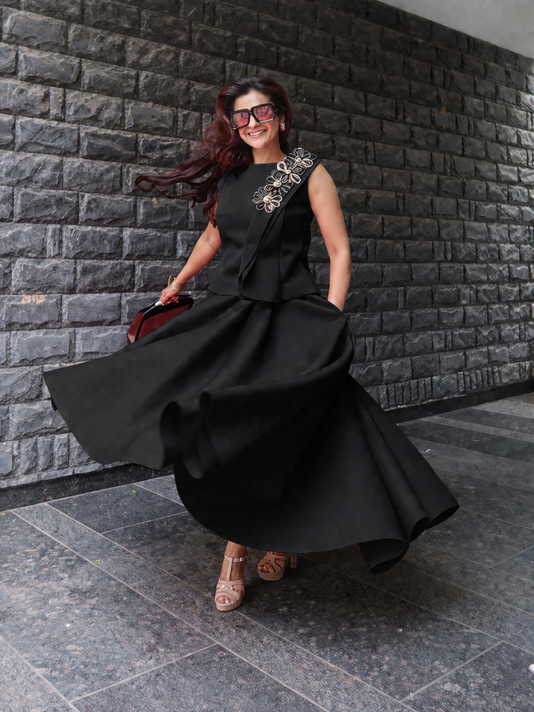 Embroidered Overlay Hi-Low Skrit set in Black