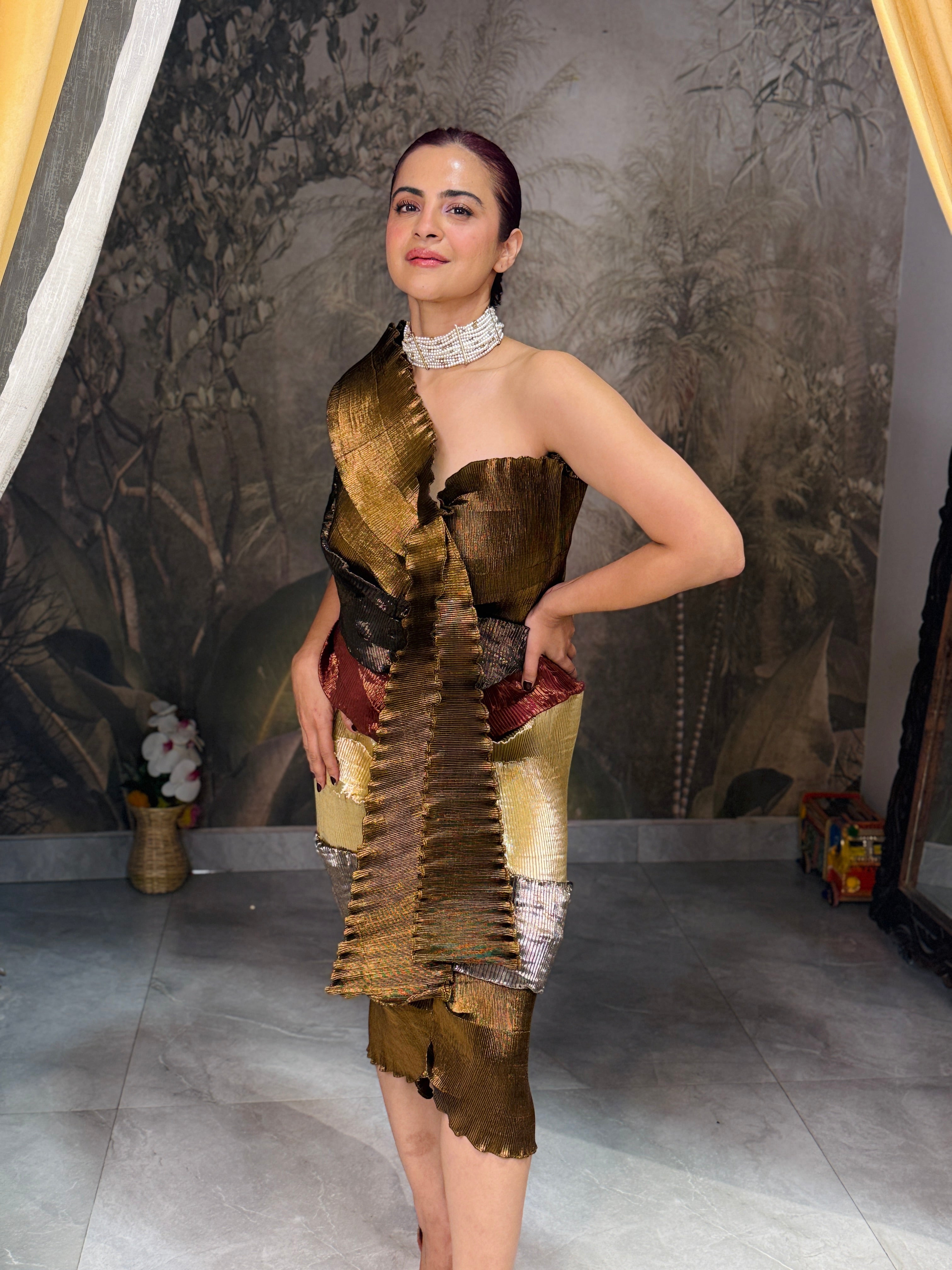 Sand Dunes Swirl Wrap in Multicolor