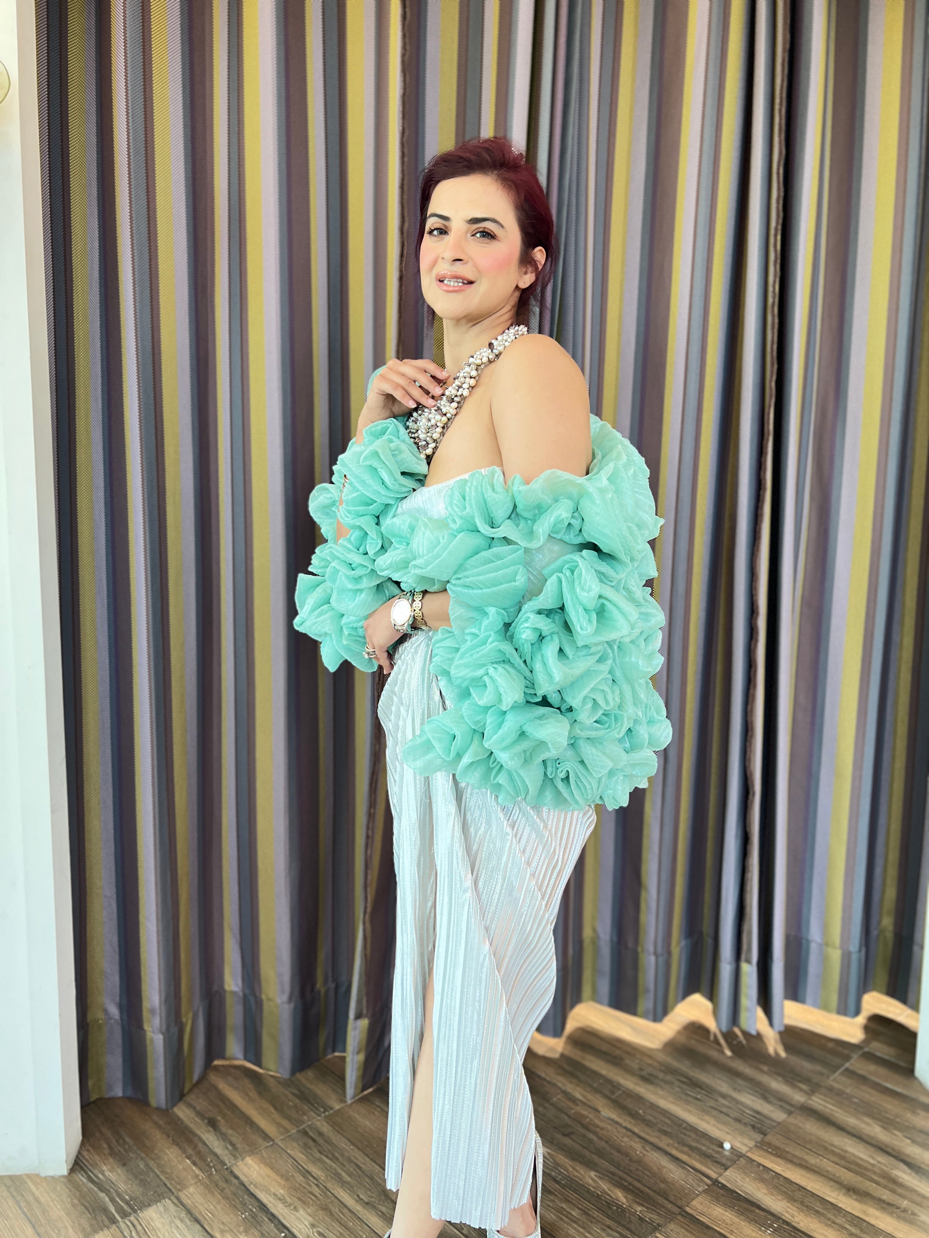 Sea Ripple Cape  in Dirty blue