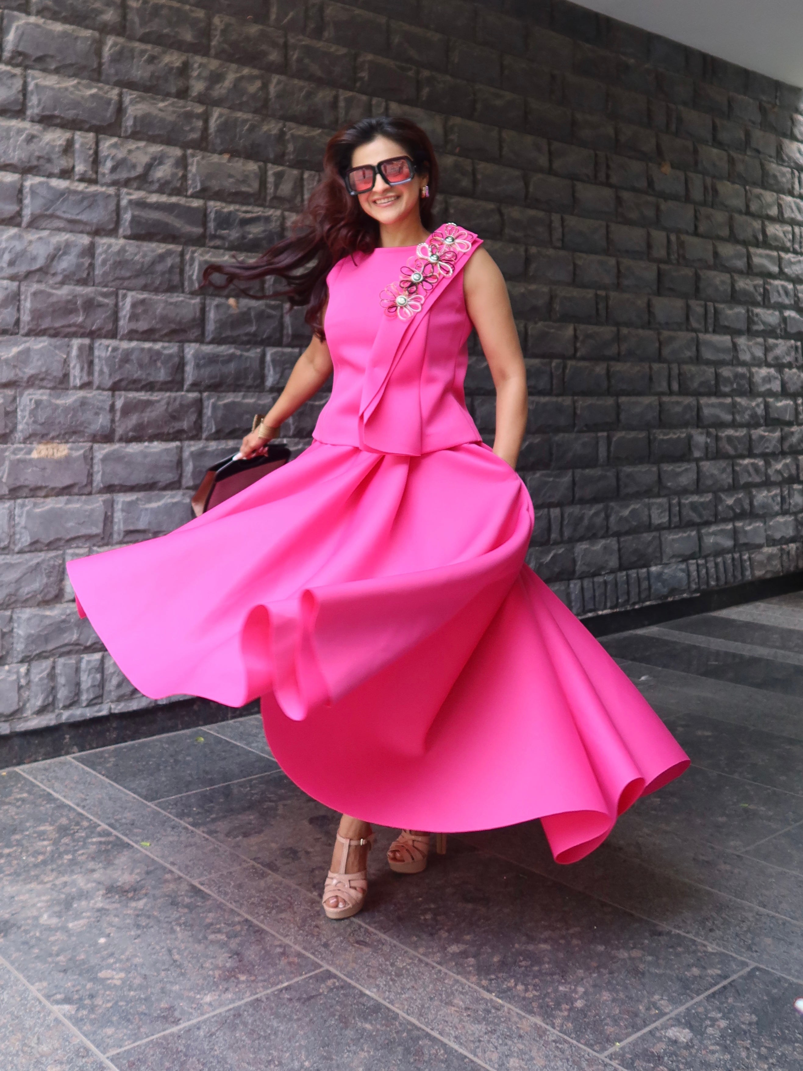 Embroidered Overlay Hi-Low Skrit set in Pink