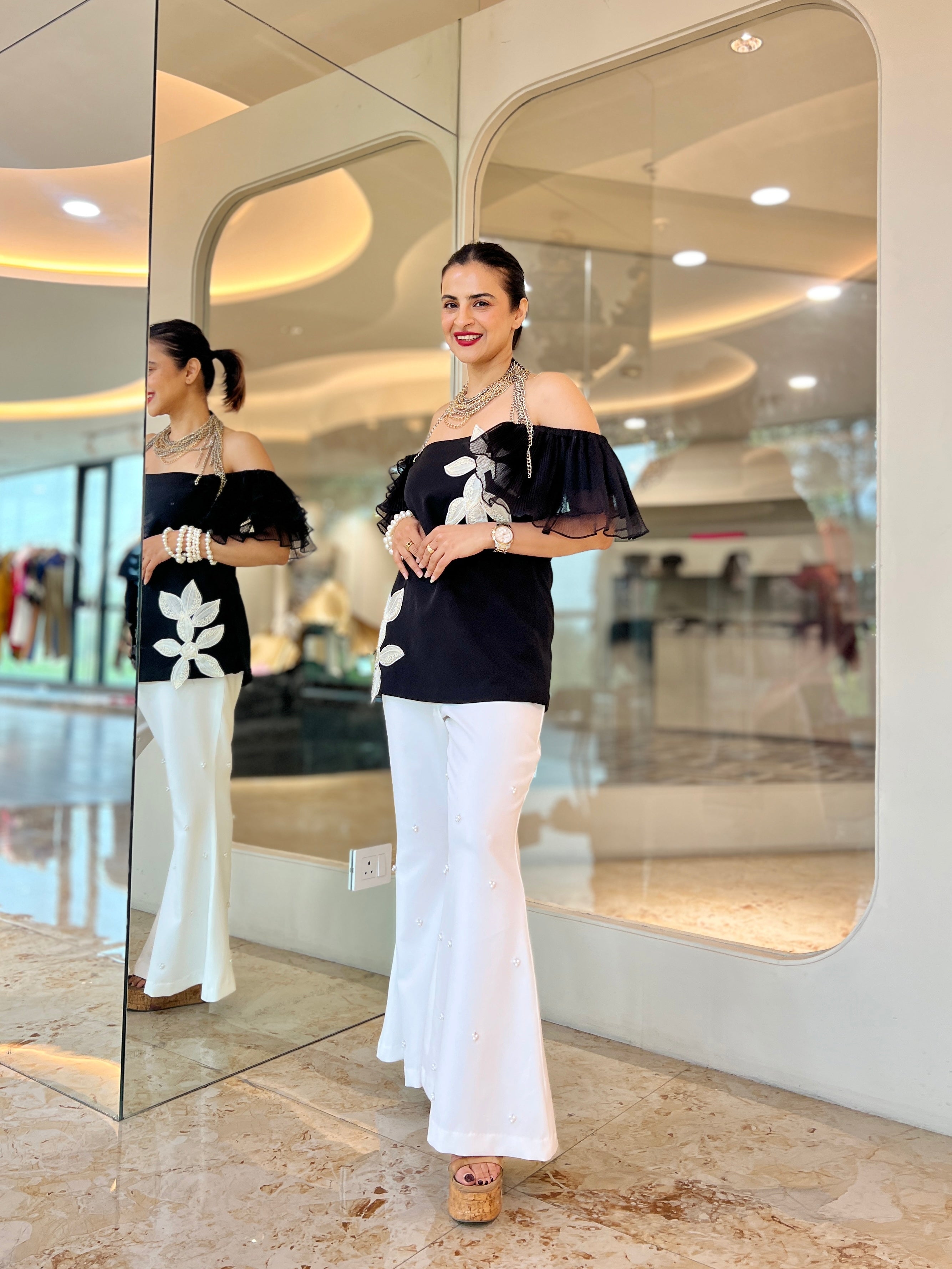 Black & white pearl pants set