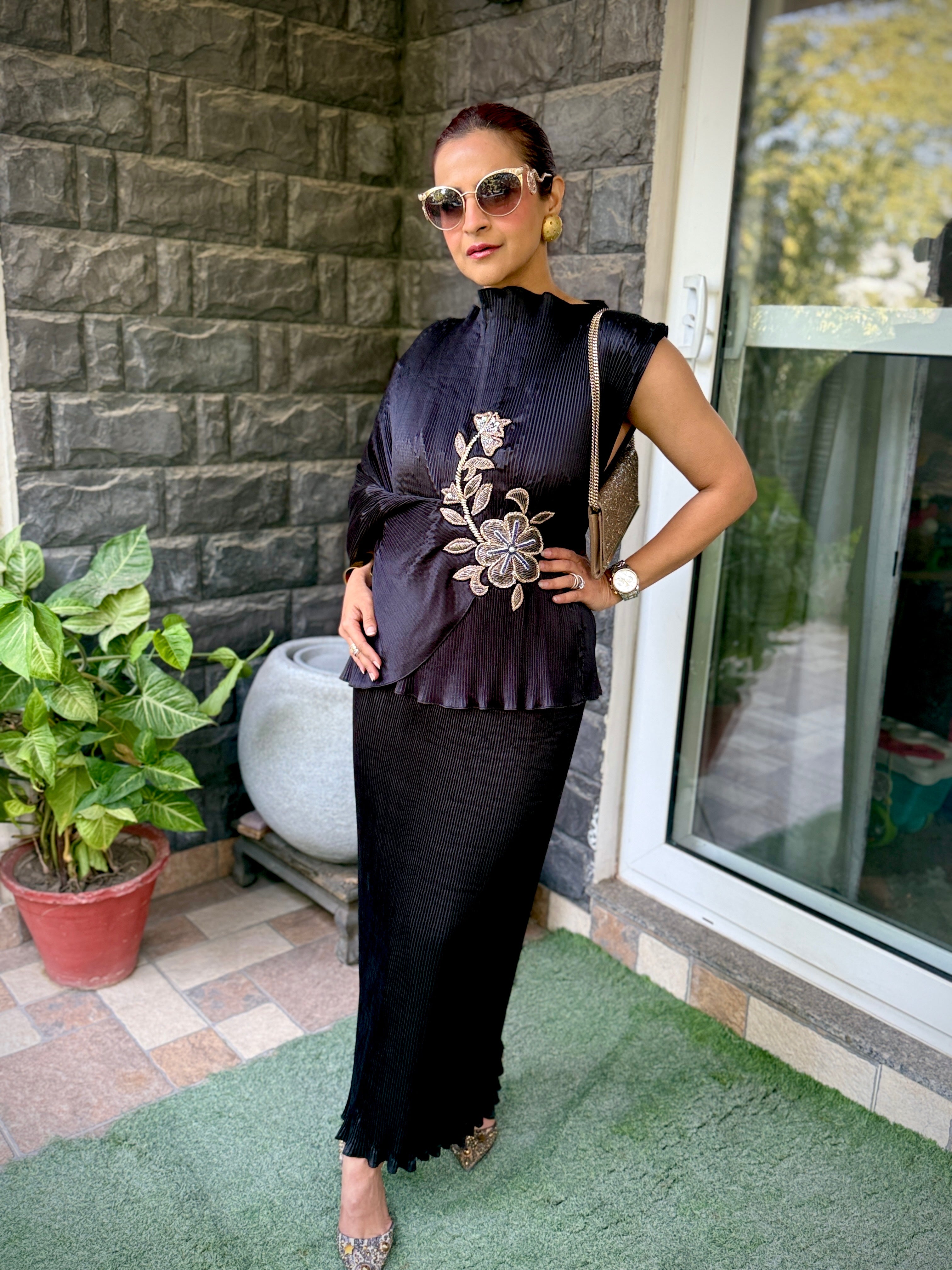 Midnight Embroidered Lunar Bloom Set in Black