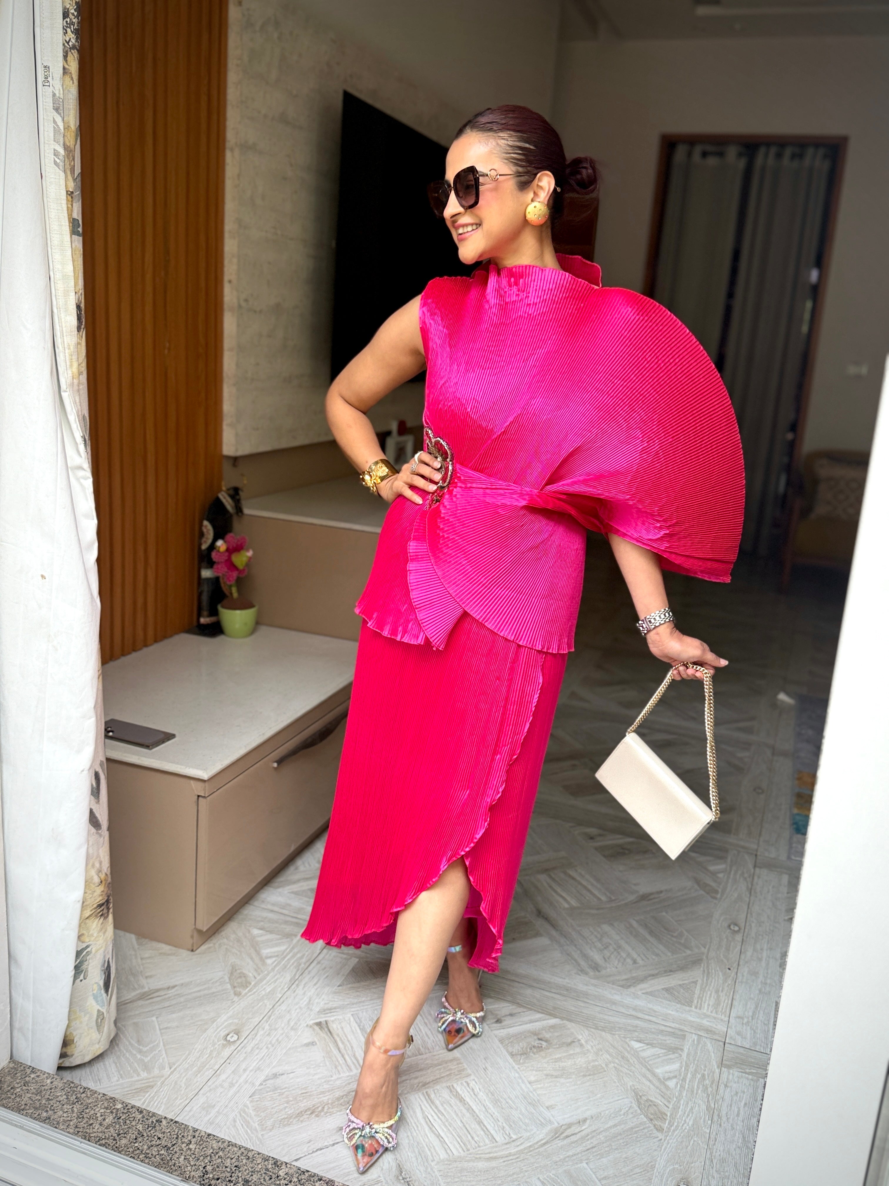 Fushia Flair Embroidered Lunar Bloom Set in Pink